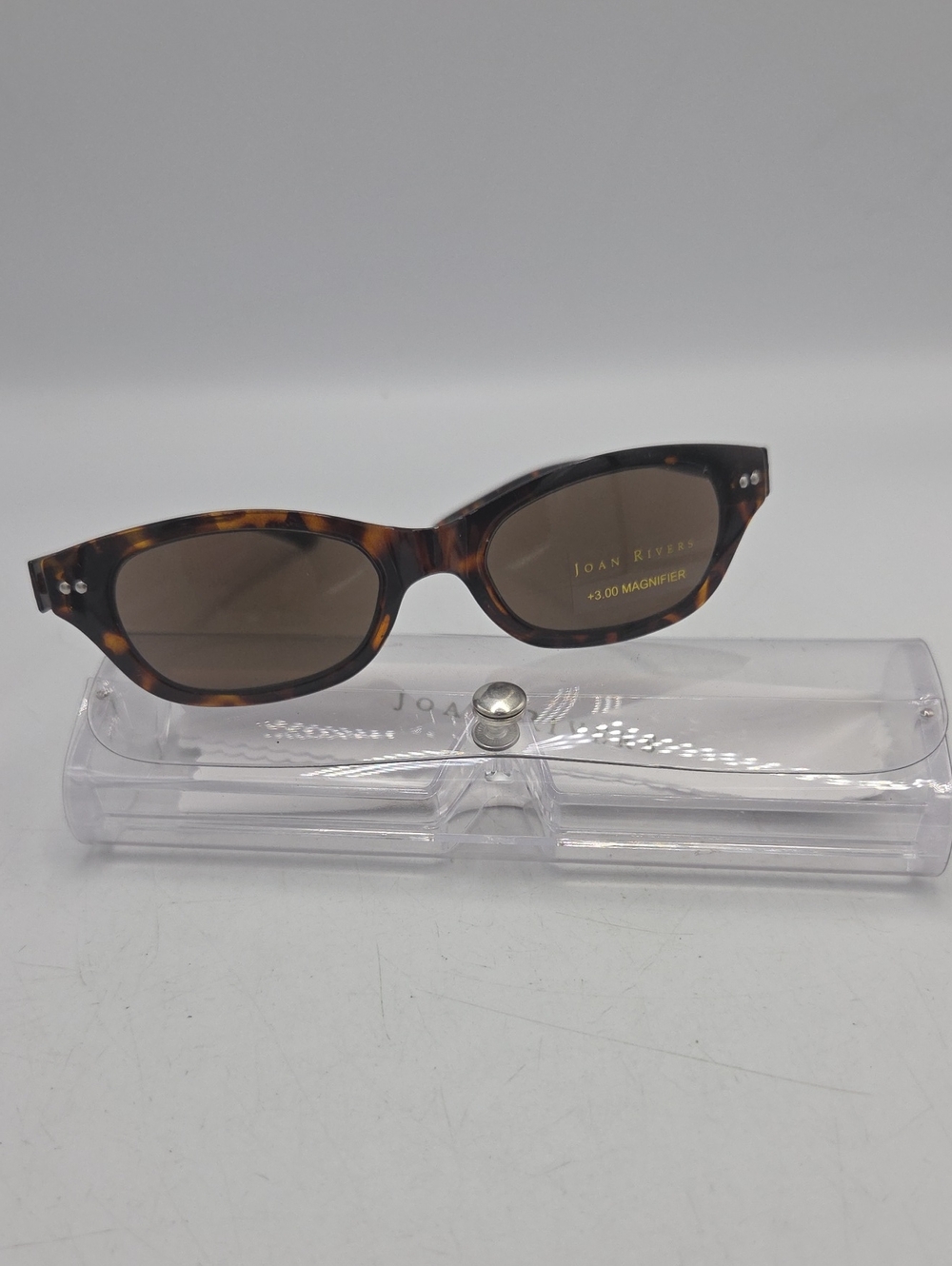 Joan Rivers Tortoiseshell Cat-Eye Sunglasses with 3.0 Magnifier